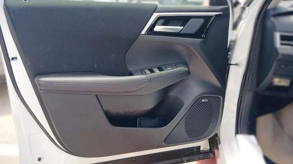 Mitsubishi Outlander M Line 2.5L Petrol FWD 2026YM