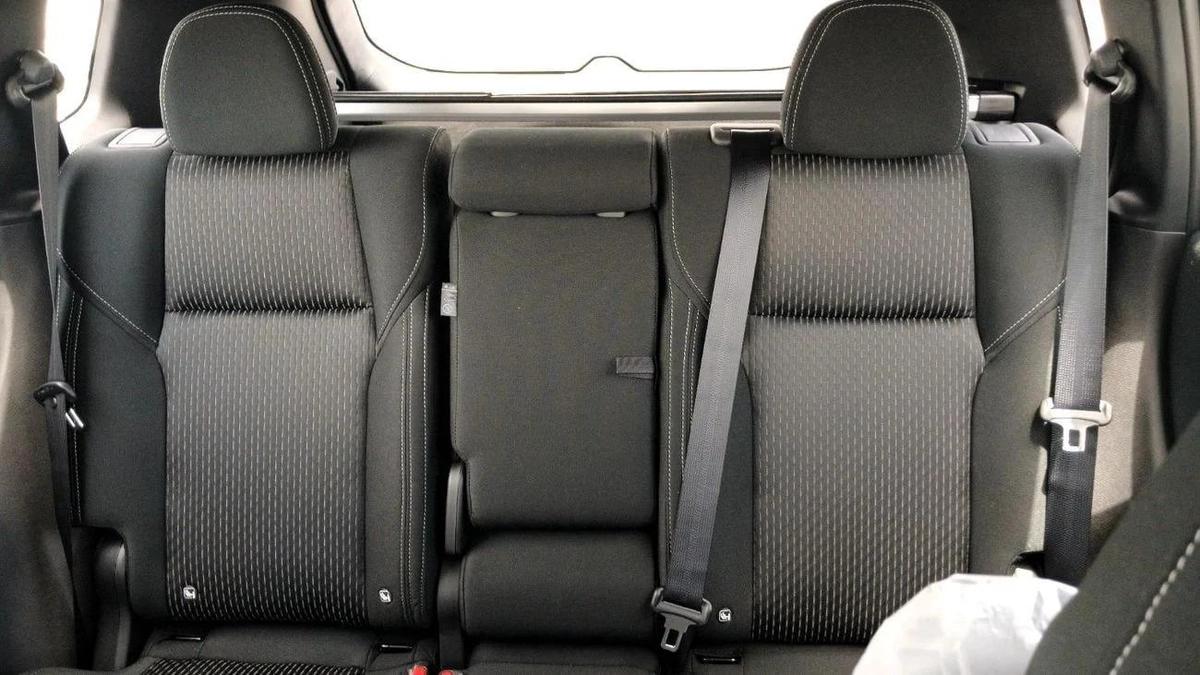 Mitsubishi Outlander M Line 2.5L Petrol FWD 2026YM-13-13