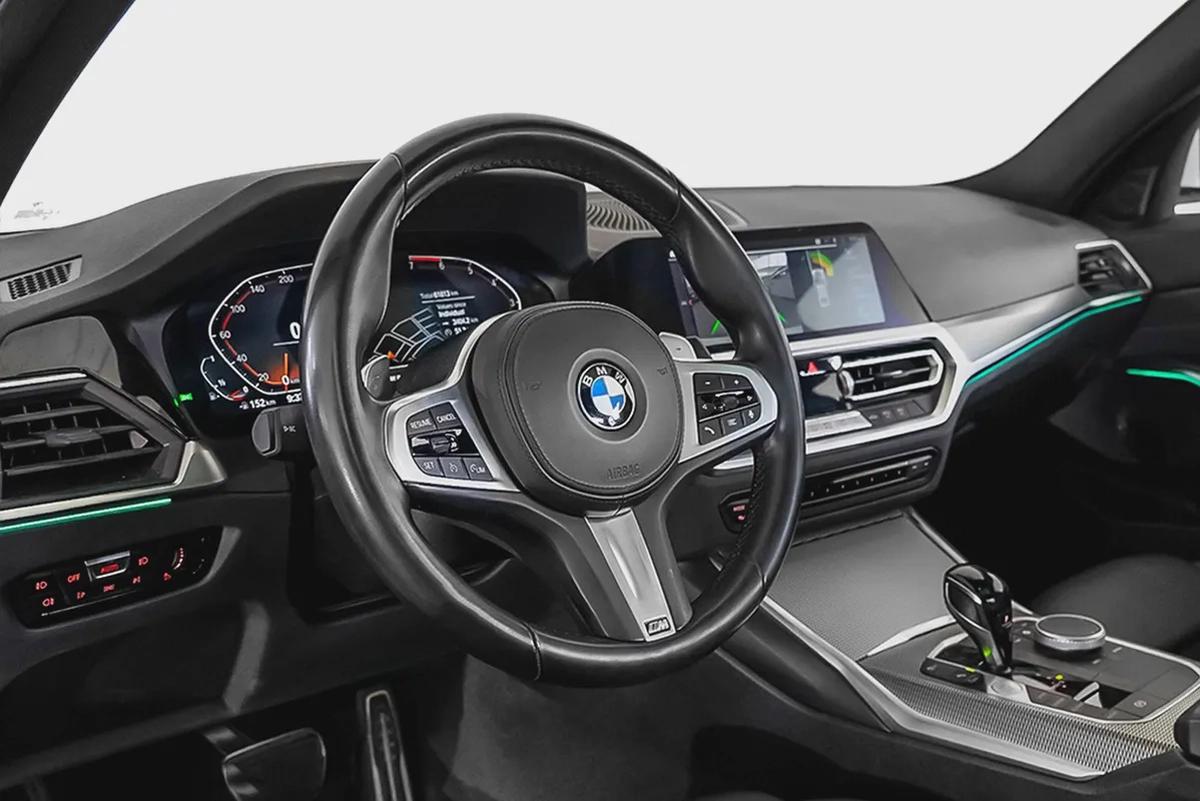 2,677 AED / 60 months | 0% DP | 2021 BMW 330i M-Sport / Full Service History-6-6