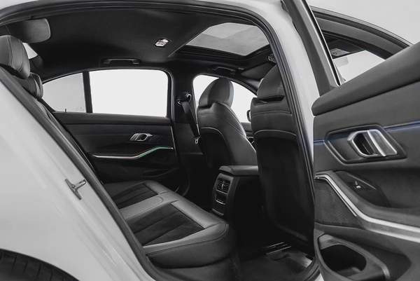 2,677 AED / 60 months | 0% DP | 2021 BMW 330i M-Sport / Full Service History