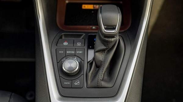 Toyota RAV4 TOYOTA RAV4 2.0P AT MY2024