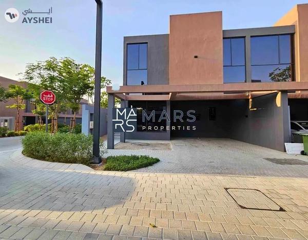 Brand new 4 bedroom townhome corner unit with majlis in Robinia just in 195k