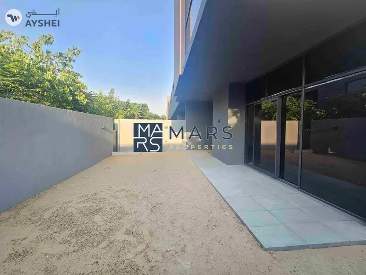 Brand new 4 bedroom townhome corner unit with majlis in Robinia just in 195k-21-21