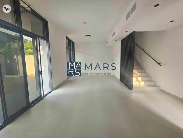 Brand new 4 bedroom townhome corner unit with majlis in Robinia just in 195k