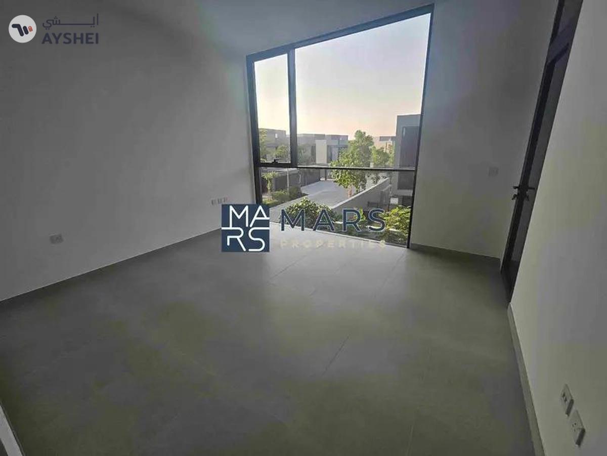 Brand new 4 bedroom townhome corner unit with majlis in Robinia just in 195k-25-25