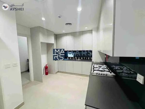 Brand new 4 bedroom townhome corner unit with majlis in Robinia just in 195k