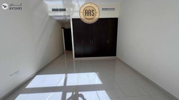 luxury spacious 1bhk in sheikh zayad road rent only 95k
