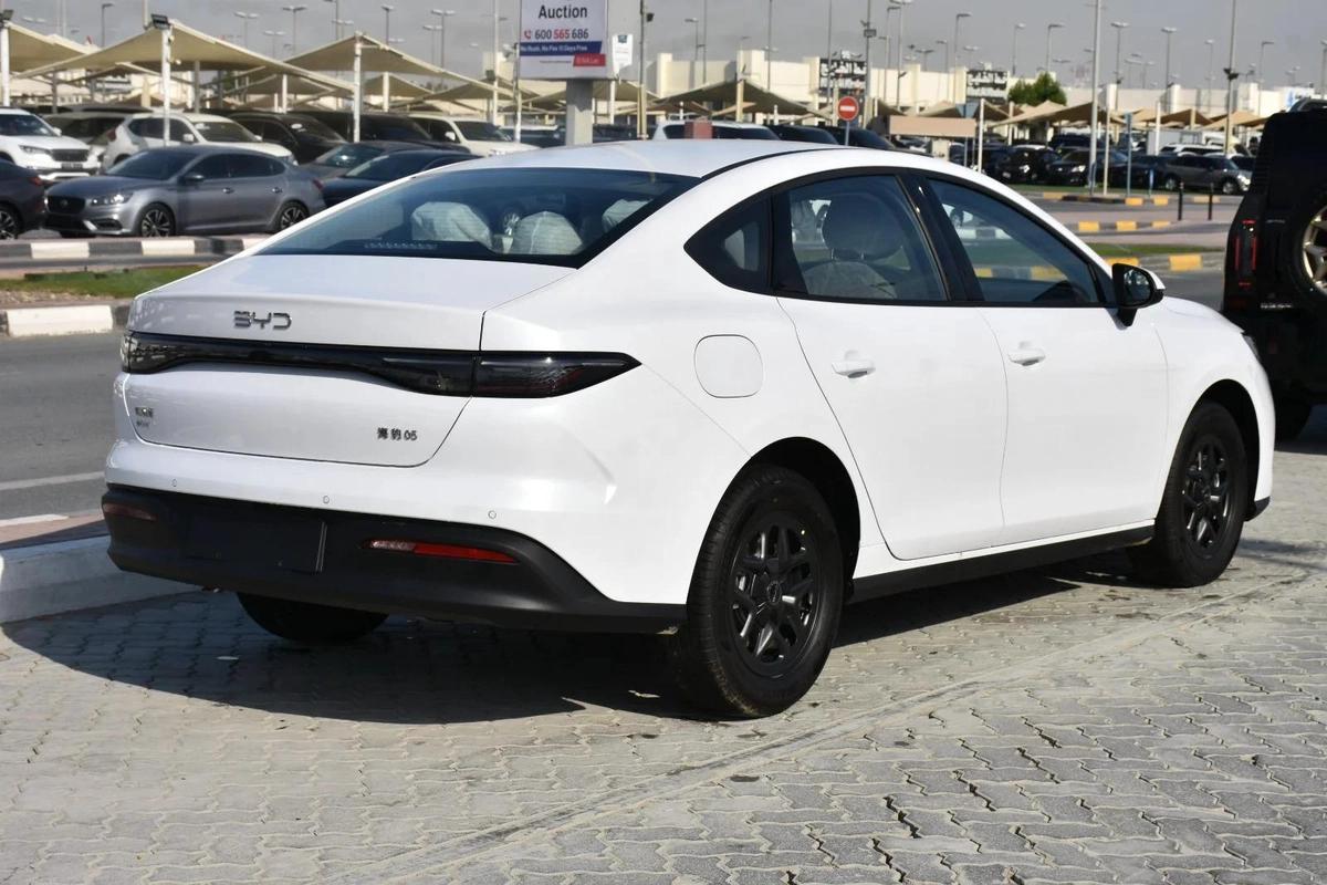 BYD SEAL 05 2025 | WHITE-5-5