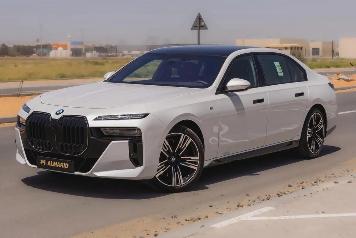 BMW 740i M Sport Individual – 2026 | GCC | Only 2,213 KM | AED 449,000-0-0