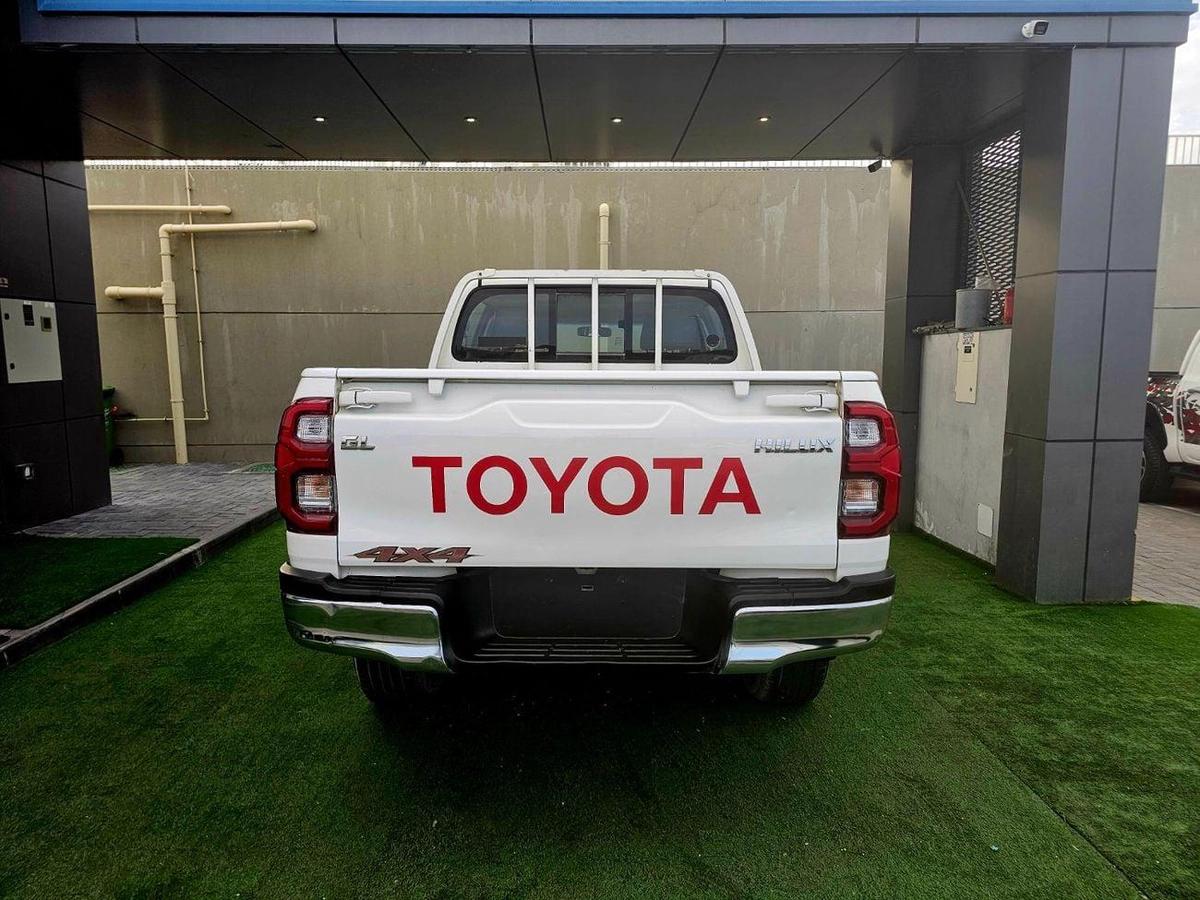 Toyota Hilux ADVENTURE PATROL/ AUTO GEAR/ AUTO WINDOWS / FULL OPTION/ WIDE BODY-3-3