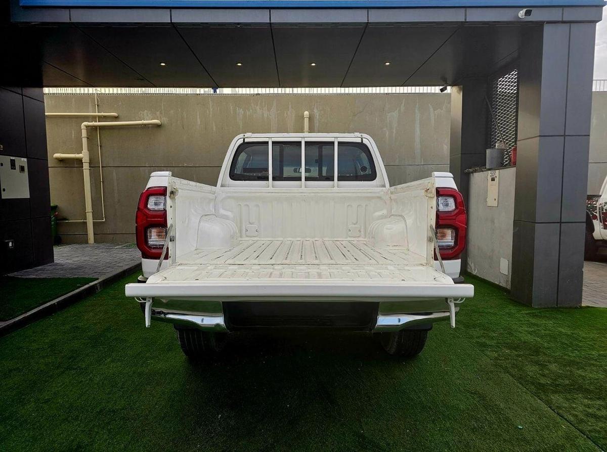 Toyota Hilux ADVENTURE PATROL/ AUTO GEAR/ AUTO WINDOWS / FULL OPTION/ WIDE BODY-4-4