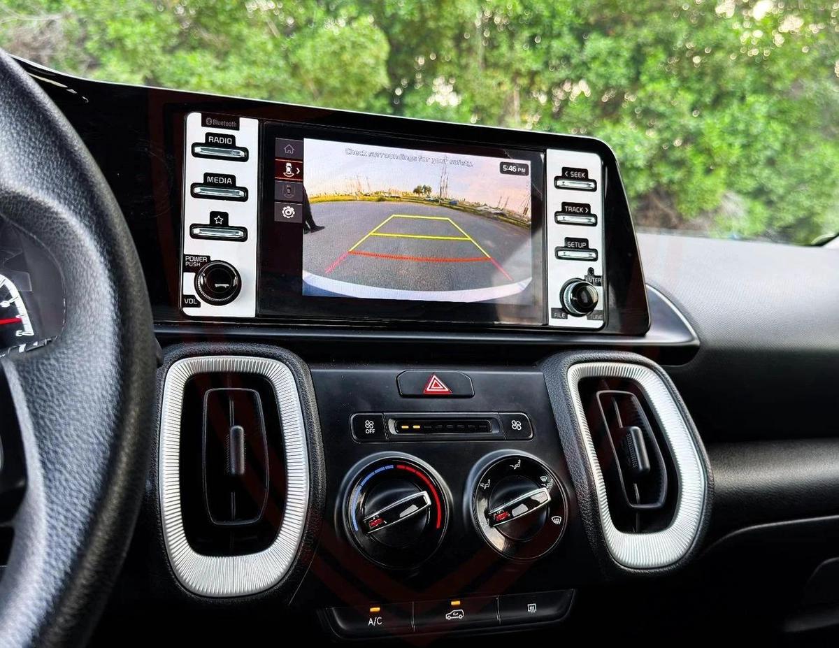 Used Kia Sonet 2025-5-5