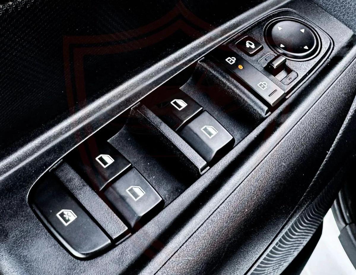 Used Kia Sonet 2025-11-11