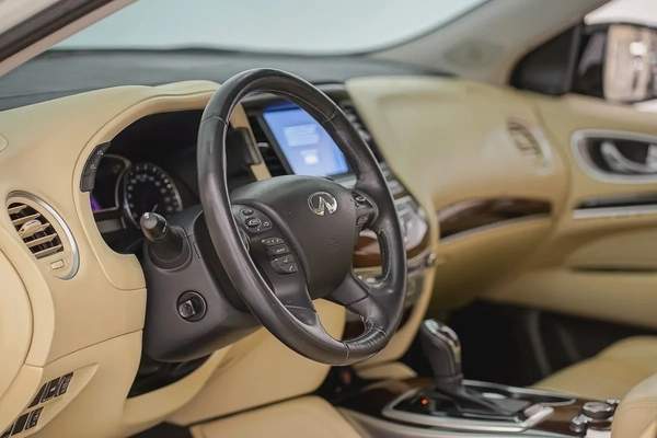 AED 931 PM | INFINITY QX60 7-SEATER 2017 | 7-SEATER | PARTIAL AGENCY HISTORY | 1 YEAR WARRANTY| GCC