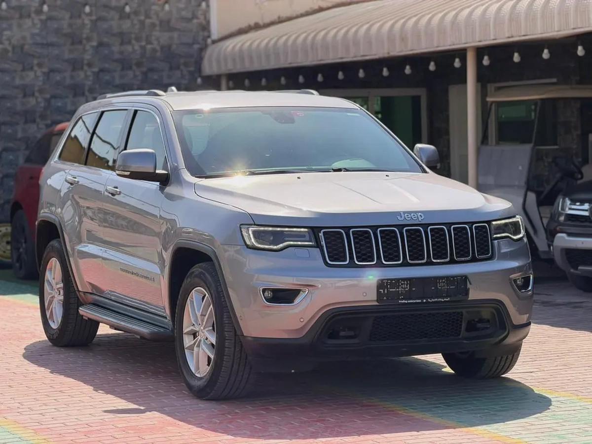 Jeep Grand Cherokee Laredo-3-3