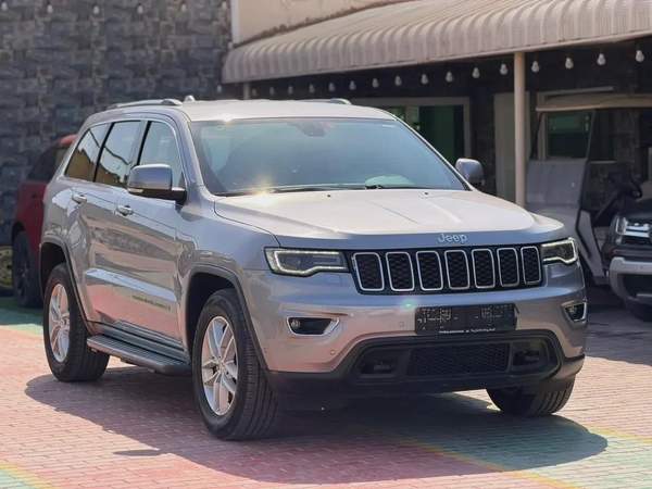 Jeep Grand Cherokee Laredo