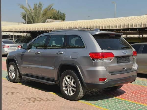 Jeep Grand Cherokee Laredo