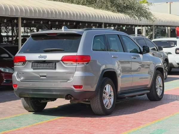 Jeep Grand Cherokee Laredo