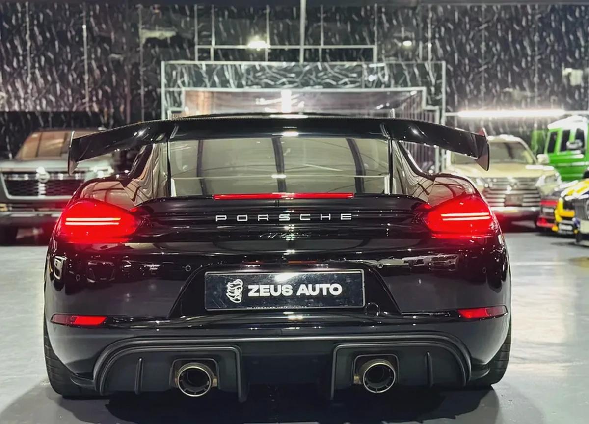 Porsche Cayman 718 GT4 2022 GCC specs for 749,000.00 AED-4-4