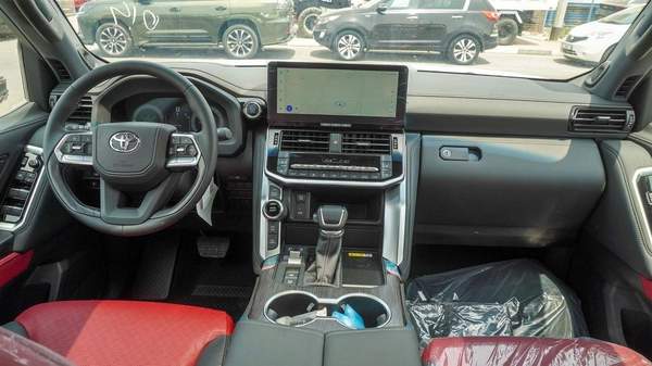Toyota Land Cruiser VXR TWIN TURBO 3.5L V6