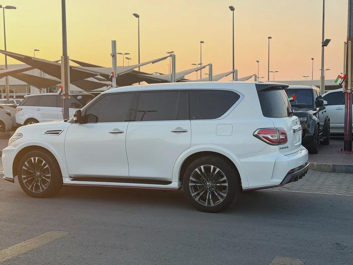 Nissan Patrol LE Platinum 2011 - GCC Specs-9-9