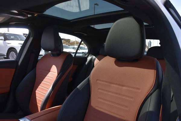 C300 LUXURY 2023 | WHITE LIKE