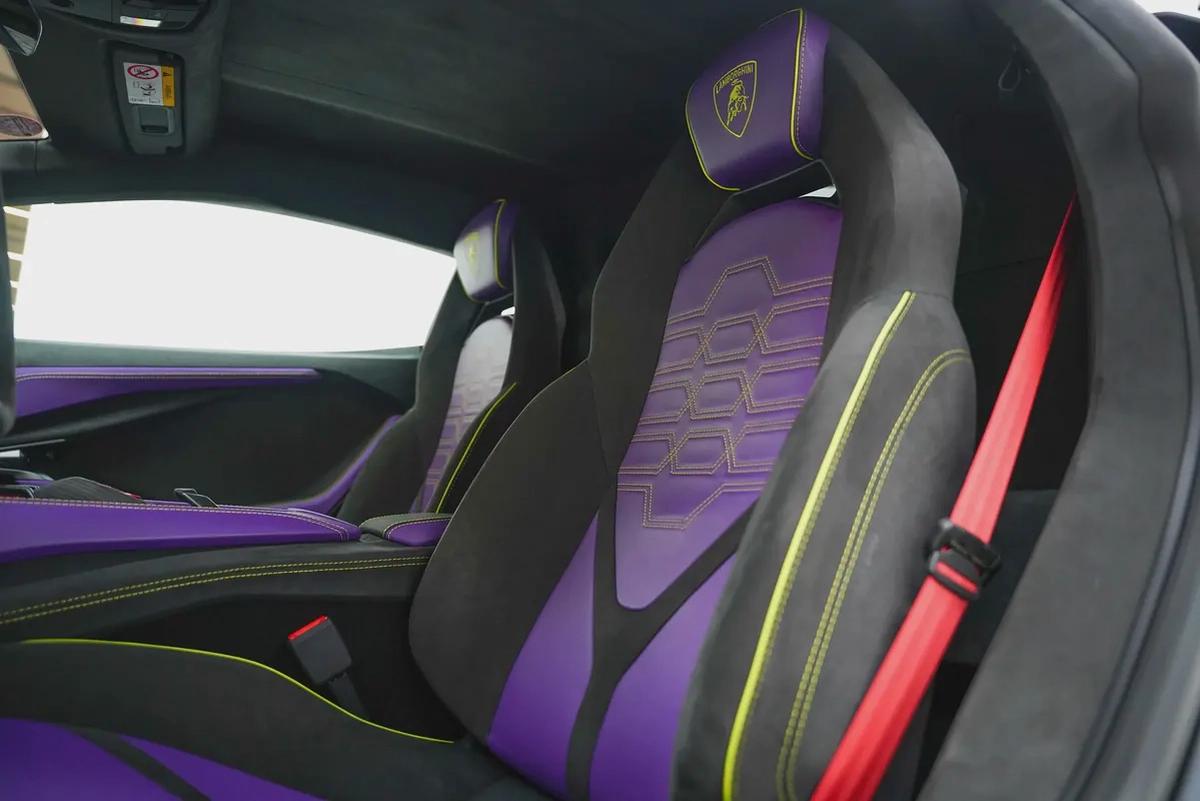 2024 LAMBORGHINI REVUELTO-10-10