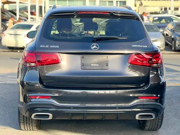 Mercedes-Benz GLC 300 2022 - American Specs - GCC Car