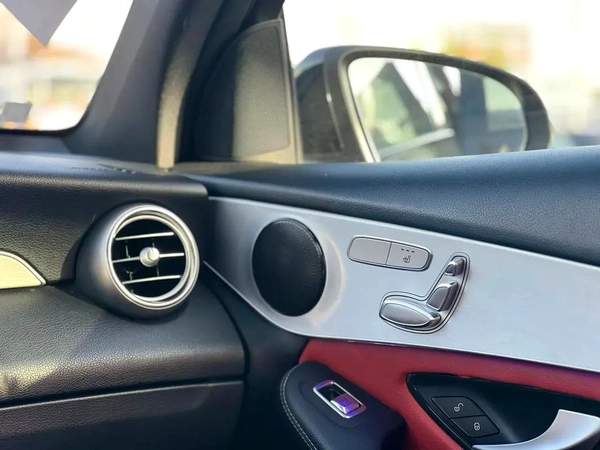 Mercedes-Benz GLC 300 2022 - American Specs - GCC Car