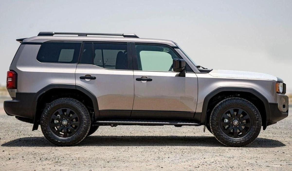 Toyota Prado 250 2.4P AT FIRST EDITION MY2025 – BRONZE-6-6