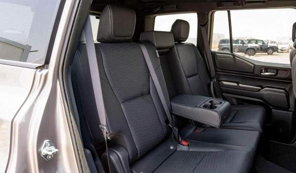 Toyota Prado 250 2.4P AT FIRST EDITION MY2025 – BRONZE