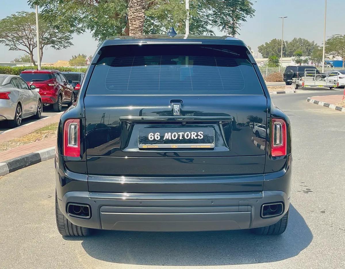 Rolls Royce Cullinan 2020-5-5