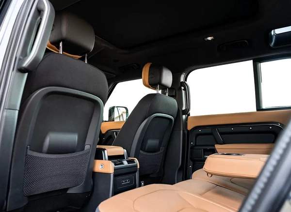 SPECIAL ORDER | DEFENDER X 110 P425 | CARPATHIAN GREY COLOR | MERIDIAN SURROUND SOUND SYSTEM