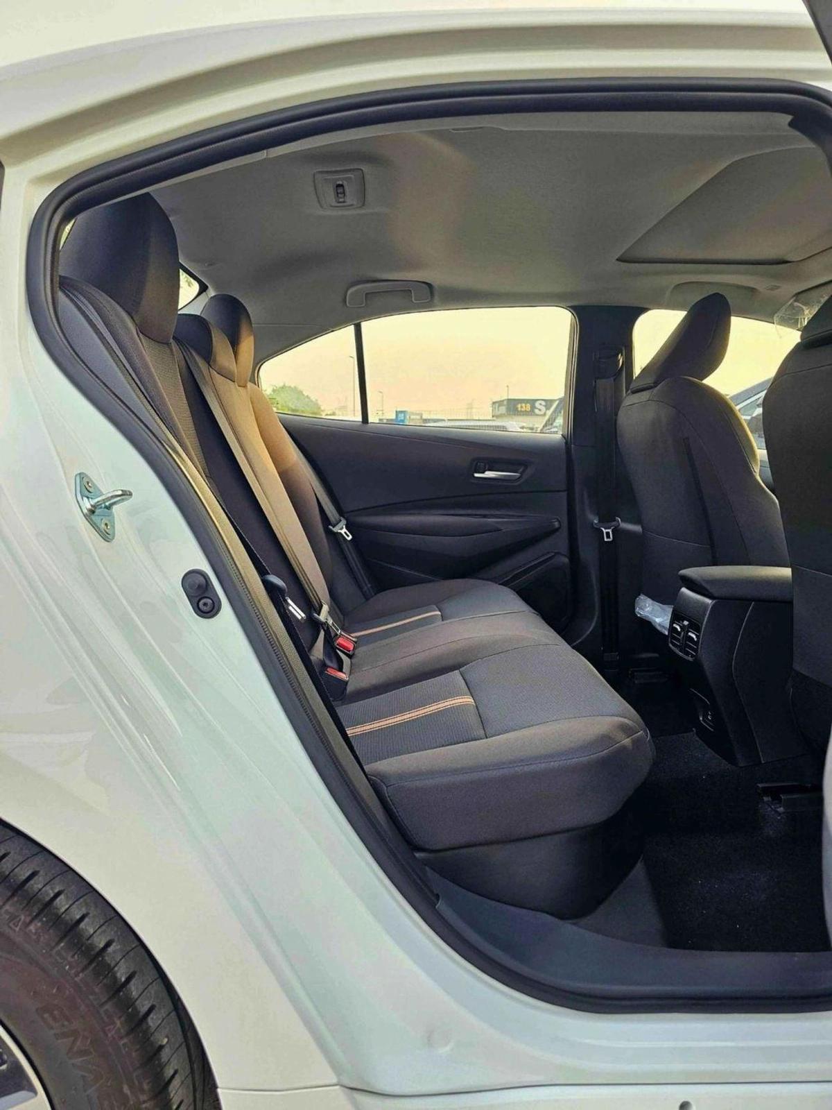 Toyota Levin HEV LUXURY HYBRID/ 1.8L PETROL A/T / SUNROOF, REAR CAMERA/CODE # LL18HEV-8-8