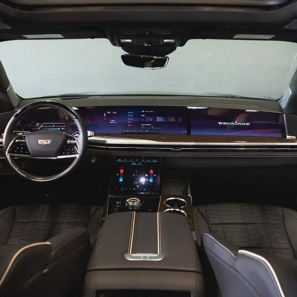 AED 10,349 pm • 0% Downpayment • Escalade Premium Luxury Platinum • 1 Year Warranty