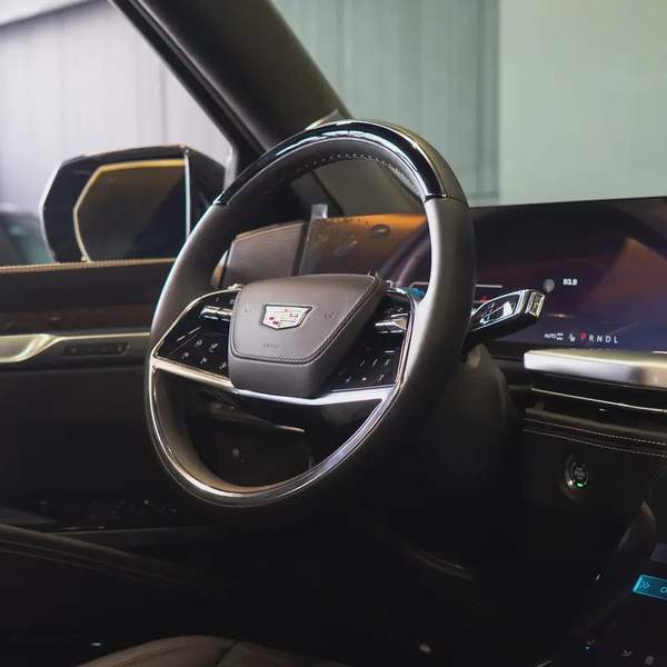 AED 10,349 pm • 0% Downpayment • Escalade Premium Luxury Platinum • 1 Year Warranty