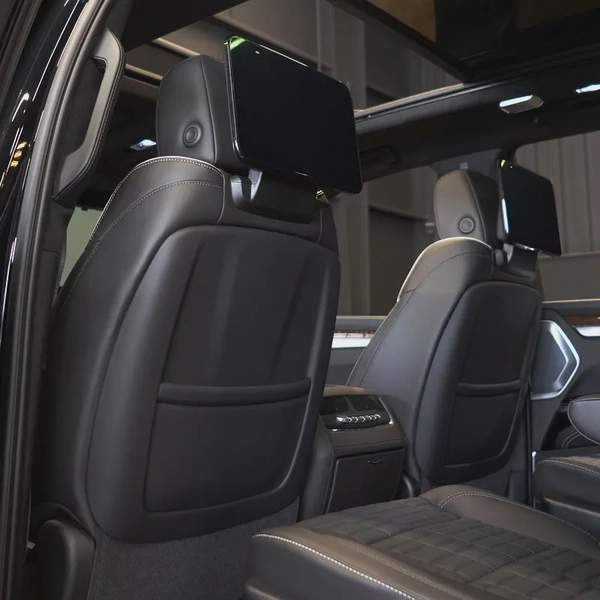 AED 10,349 pm • 0% Downpayment • Escalade Premium Luxury Platinum • 1 Year Warranty