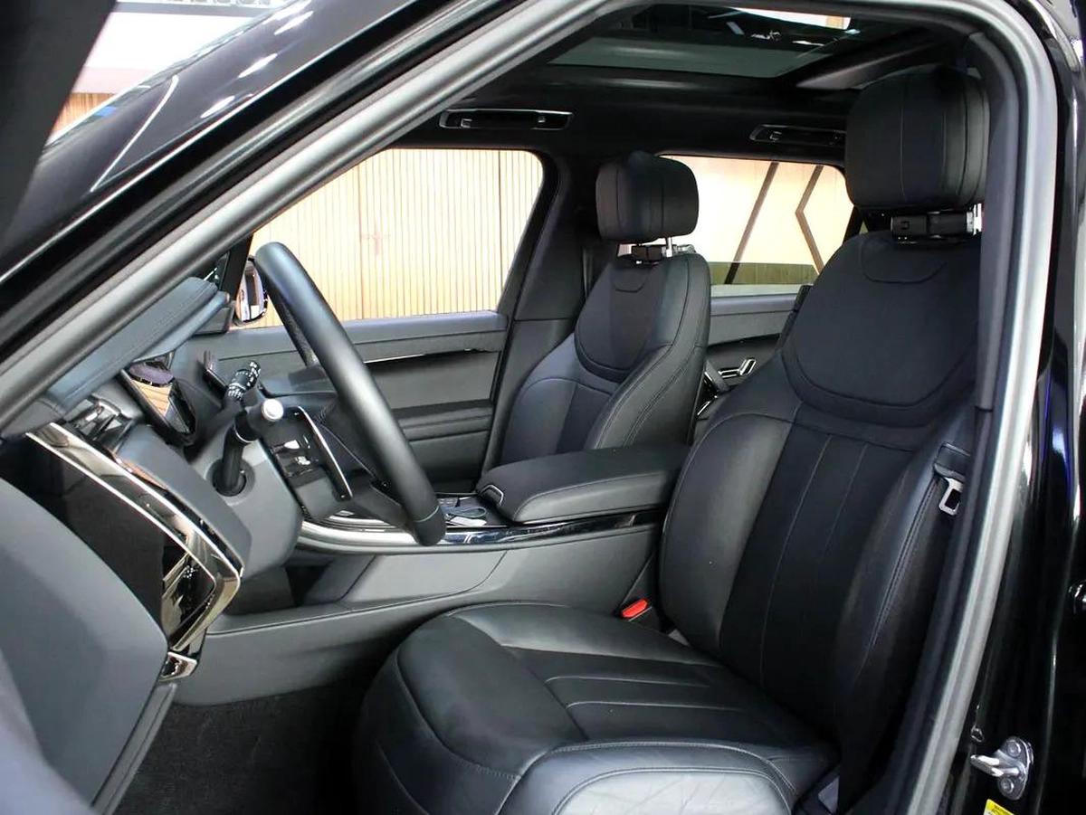2024 Range Rover Sport SE Dynamic-10-10
