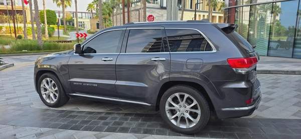 2019 Jeep Grand Cherokee summit-تدخل سوريا -Full option-5.7L/8 cyl Excellent condition-