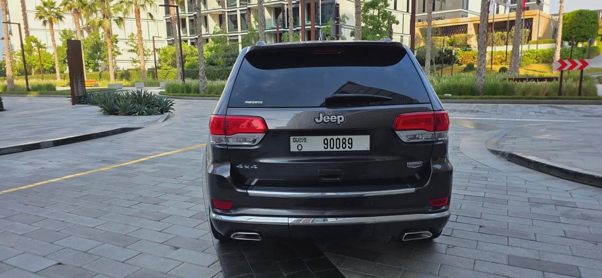 2019 Jeep Grand Cherokee summit-تدخل سوريا -Full option-5.7L/8 cyl Excellent condition--7-7