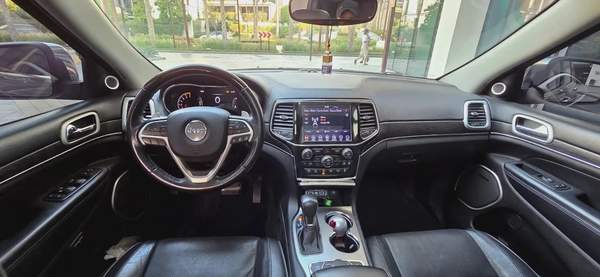 2019 Jeep Grand Cherokee summit-تدخل سوريا -Full option-5.7L/8 cyl Excellent condition-