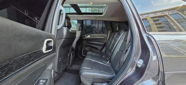 2019 Jeep Grand Cherokee summit-تدخل سوريا -Full option-5.7L/8 cyl Excellent condition-