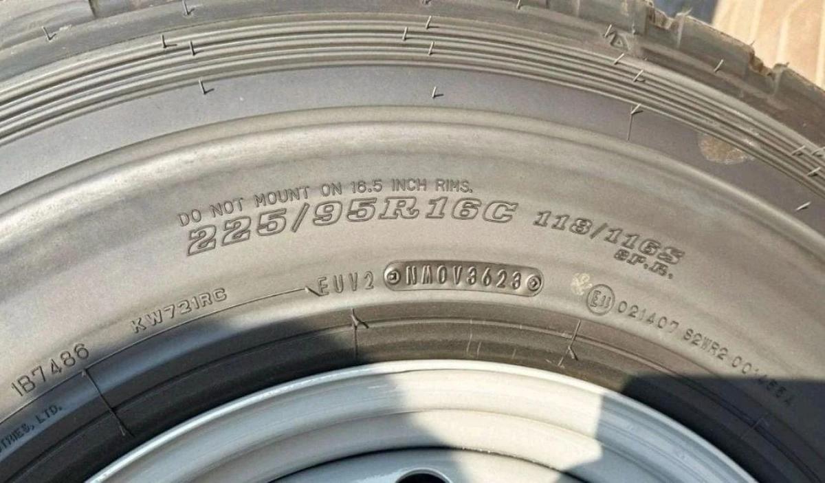 Toyota Land Cruiser Pick up LC79 SC 4.2L Diesel MY2024 V6 0KM-10-10