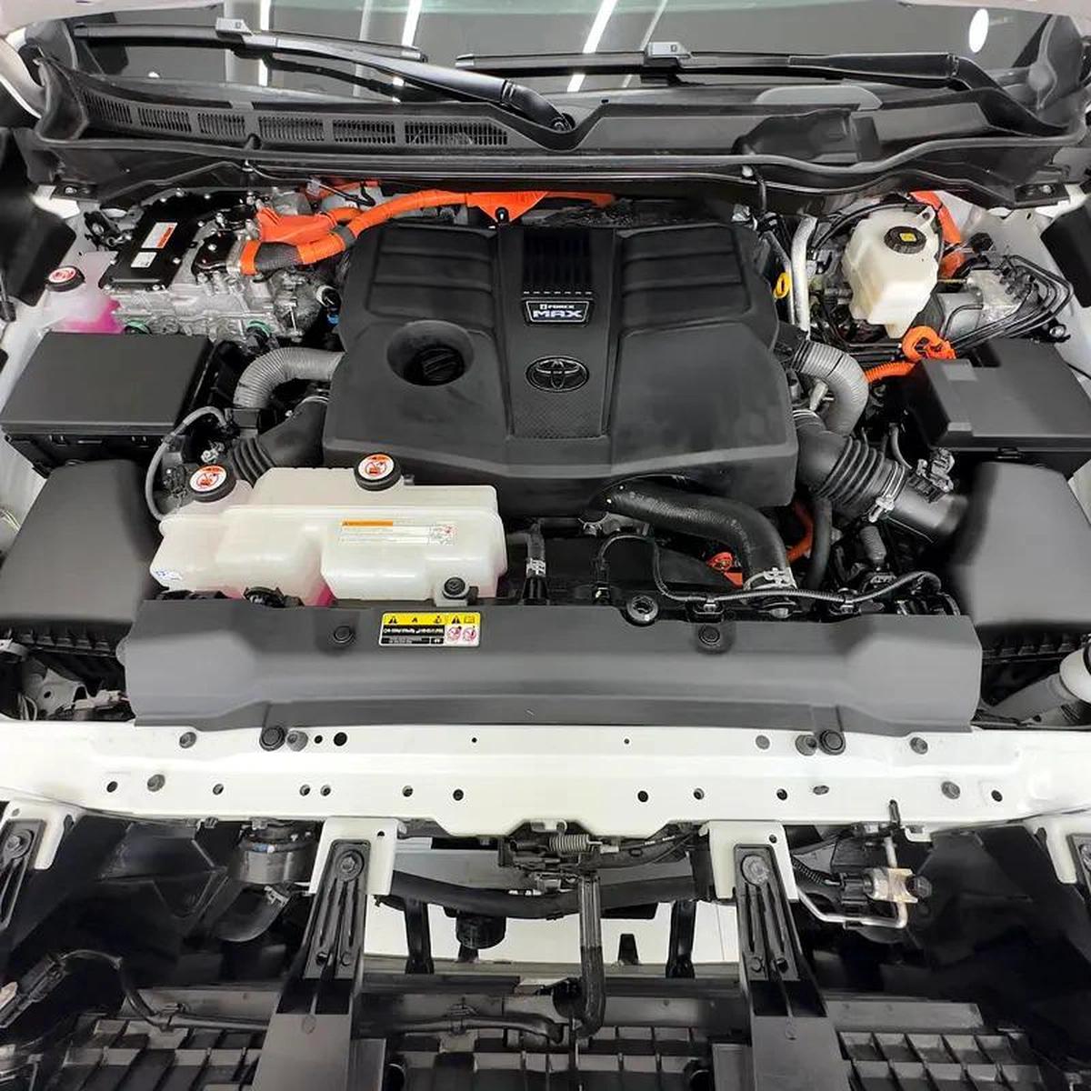 2025 Toyota Sequoia Limited hybrid-14-14