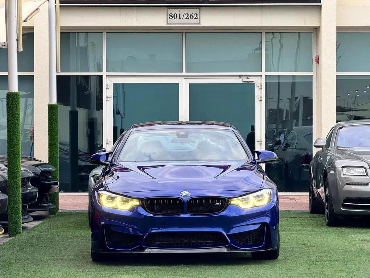 BMW M4 Cs Coupe 2020 perfect condition Full option Full carbon fiber-4-4