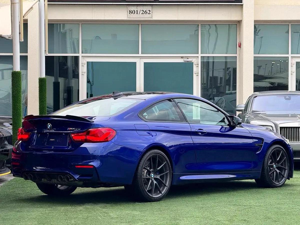 BMW M4 Cs Coupe 2020 perfect condition Full option Full carbon fiber-11-11