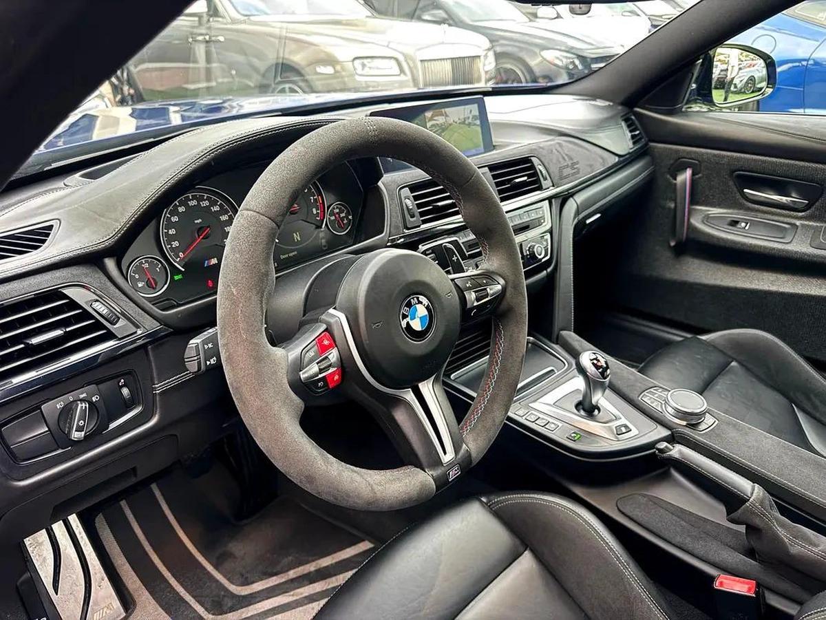 BMW M4 Cs Coupe 2020 perfect condition Full option Full carbon fiber-8-8