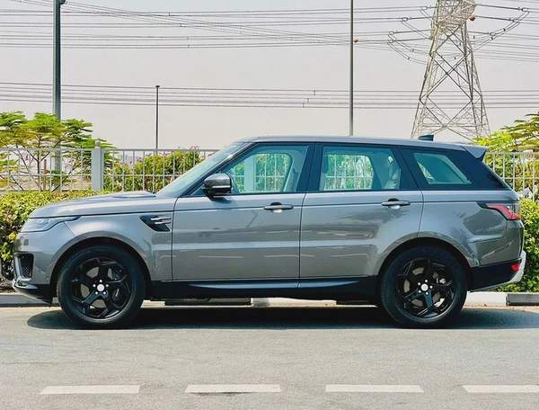 RANGE ROVER SPORT HSE | GCC SPECS | YEAR: 2019 | KMS: 104,000