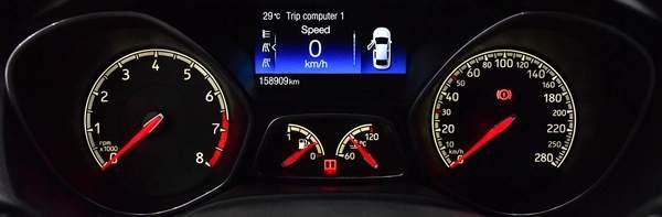 Ford Focus ST ( 2016 Model ) in Yellow Color GCC Specs