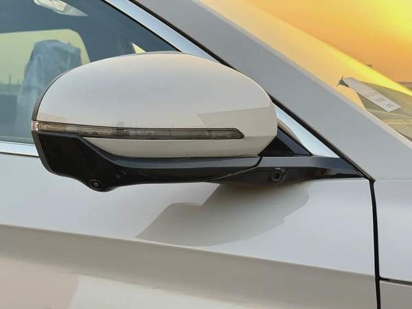 BYD song plus DM-i premium full option panorama 13 camera